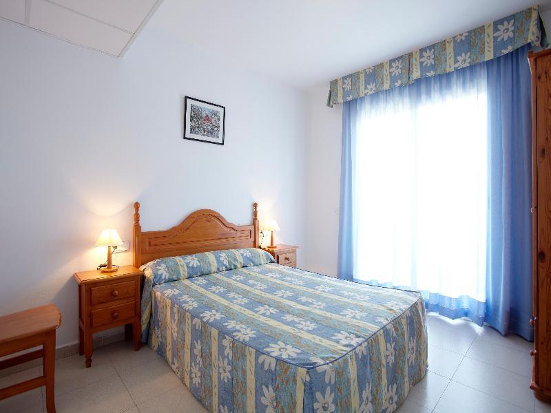 Apartamentos Intersalou Priorat Exterior photo