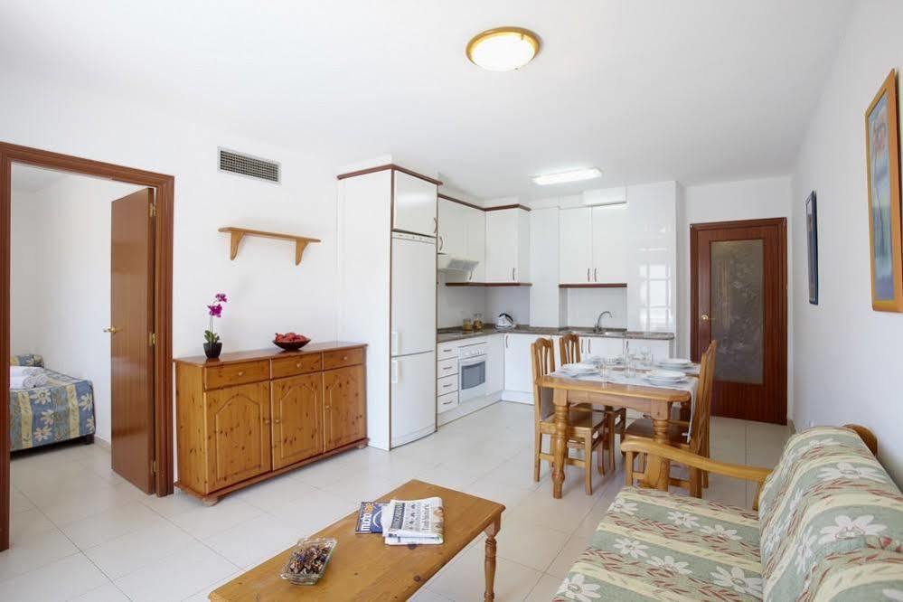 Apartamentos Intersalou Priorat Exterior photo